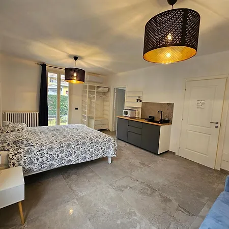 Bed & Breakfast White House