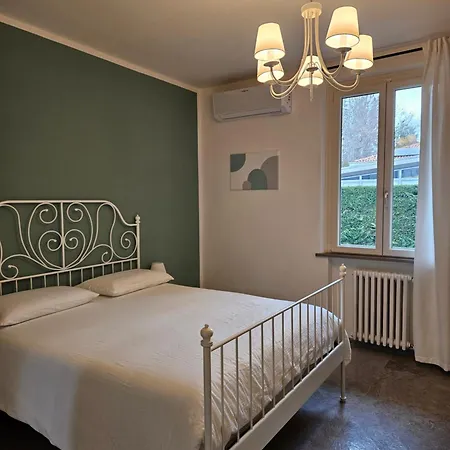 White House Bed & Breakfast 3*