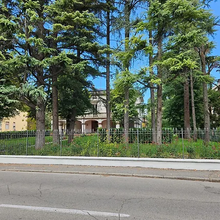 White House 3* Parma