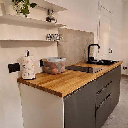 White House Bed & Breakfast