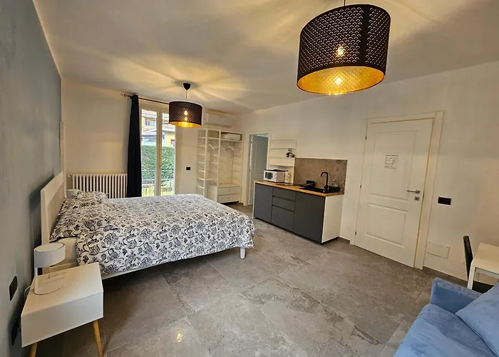 Bed & Breakfast White House