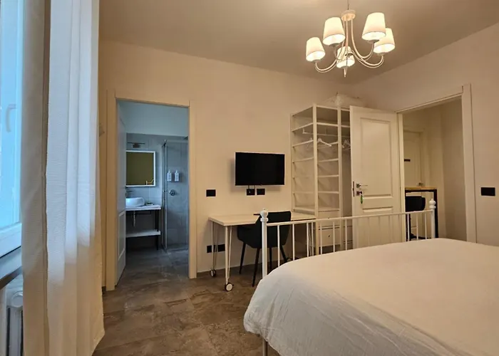 White House Bed & Breakfast 3*