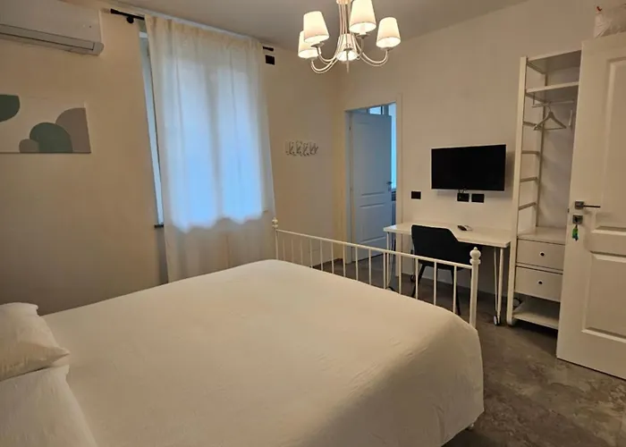 White House Bed & Breakfast