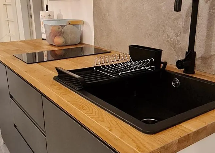 White House Bed & Breakfast